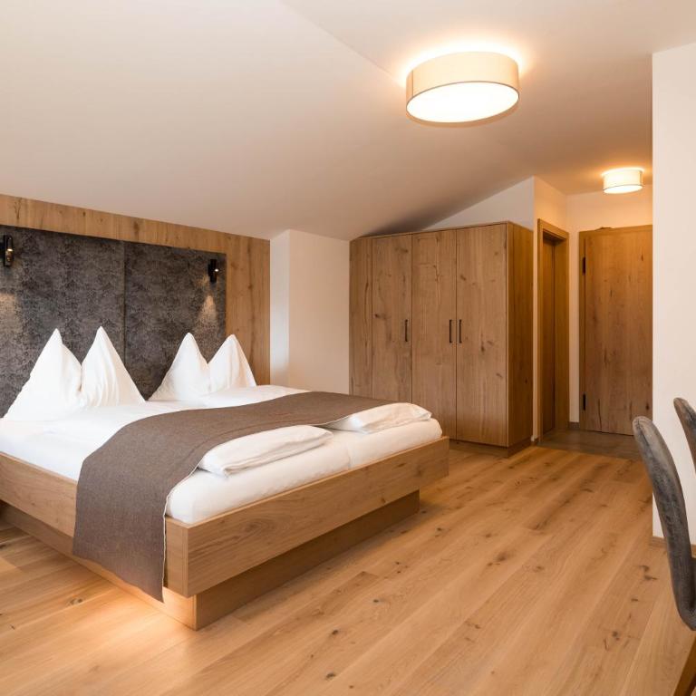 Berghotel Alpenklang - Suite mit 2 Schlafzimmern - 1