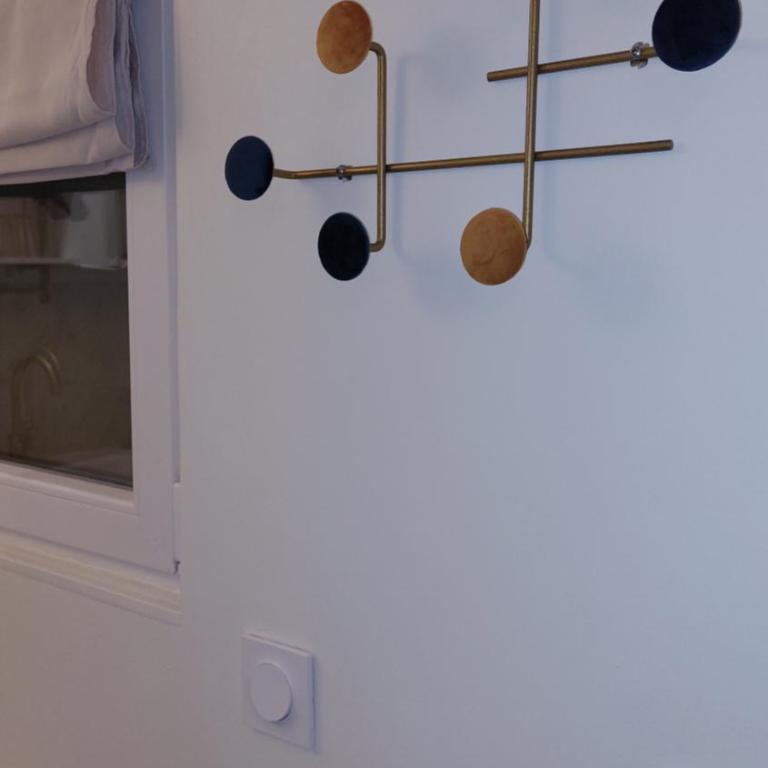 cocon tout confort avec parking gratuit - One-Bedroom Apartment - 10