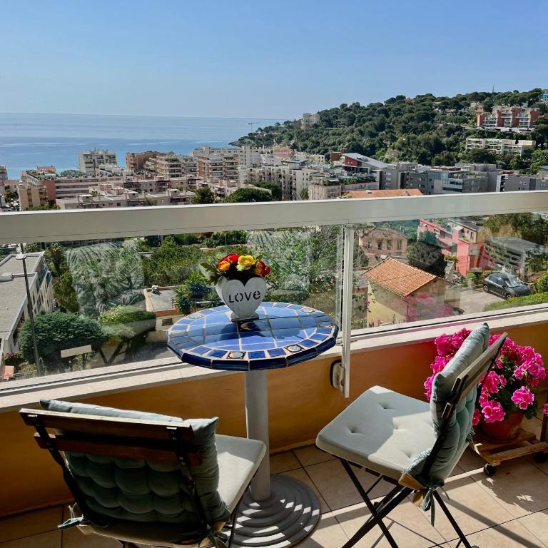 Appartement spacieux, vue imprenable - Appartement - Vue sur Mer - 9