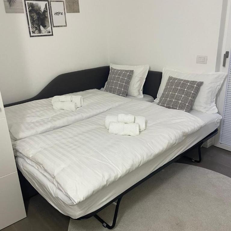 Attico Sky Lake Holiday Luxury Apartament - Two-Bedroom Apartment - 11