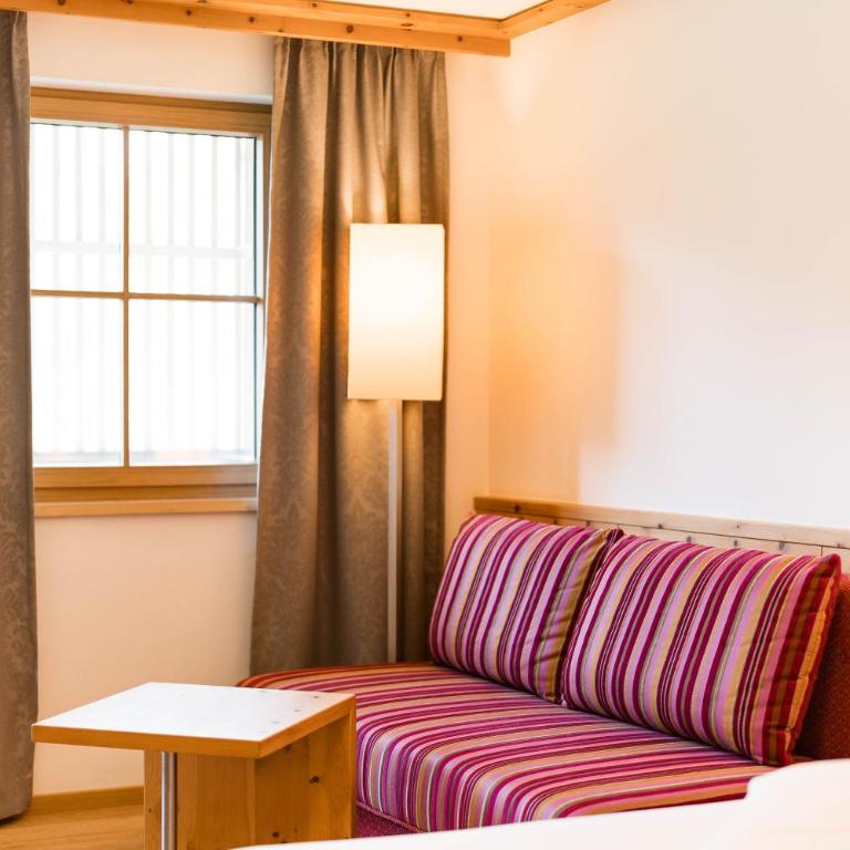 Berghotel Alpenklang - Doppelzimmer mit Zustellbett - 7