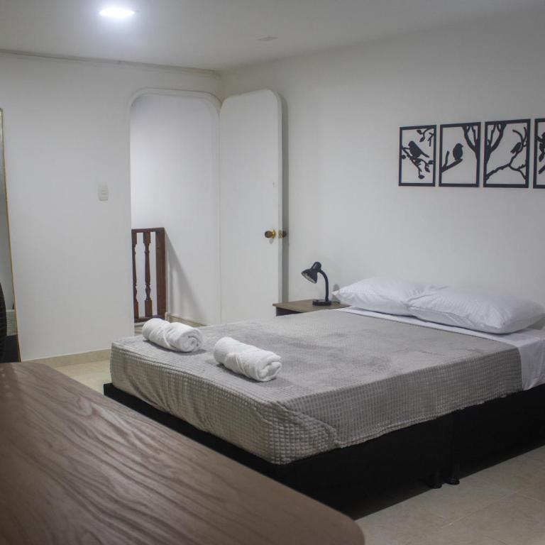 Casa Los Alpes - Double or Twin Room - 5