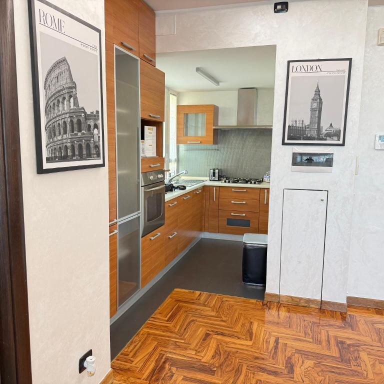 LUXURY AV - Two-Bedroom Apartment - 2