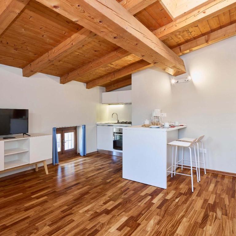 Al Lago Apartments - Appartamento con 1 Camera da Letto - Mansarda - 1