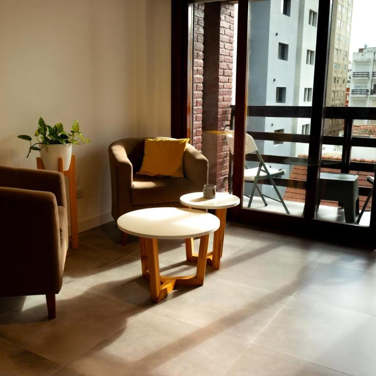 Departamento en Edificio Atenas XVII - Apartamento de 2 dormitorios - 3