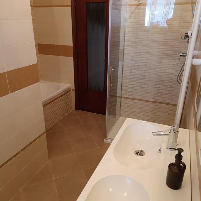 Casa Erina - Three-Bedroom Vacation Home - 5