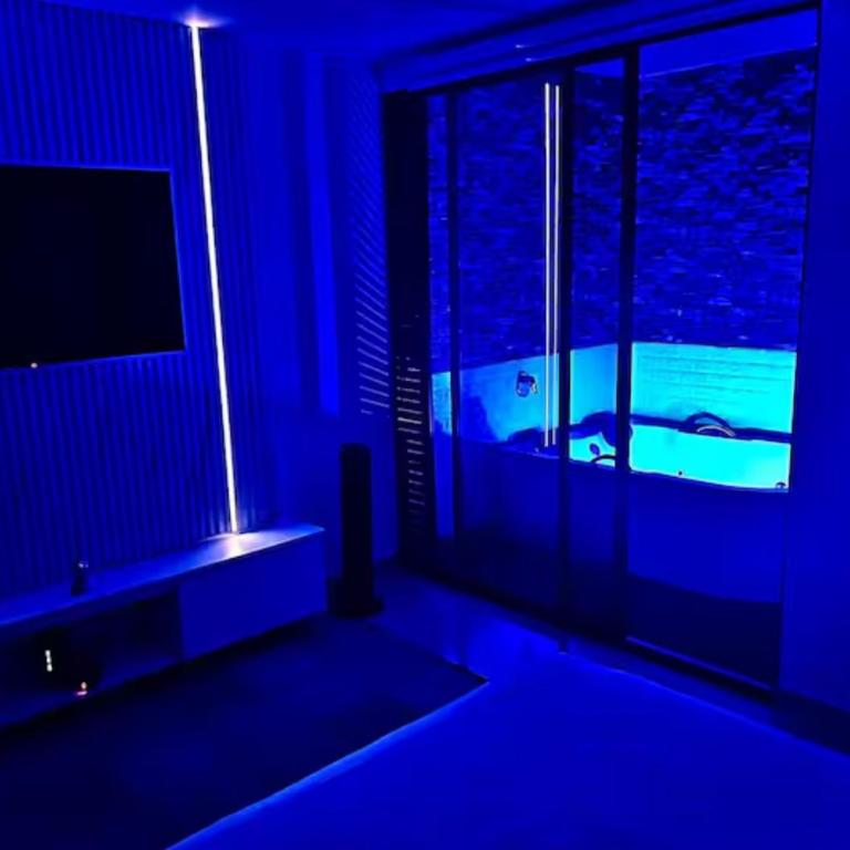 Aparta- estudio de lujo con jacuzzi - One-Bedroom Apartment - 8