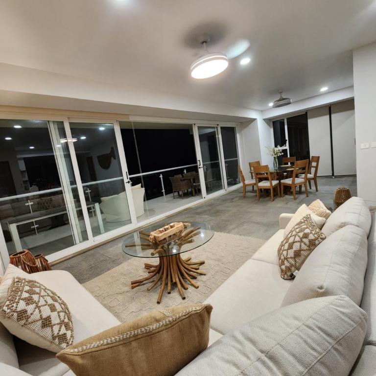 Ocean Front Luxe - Apartment - 7