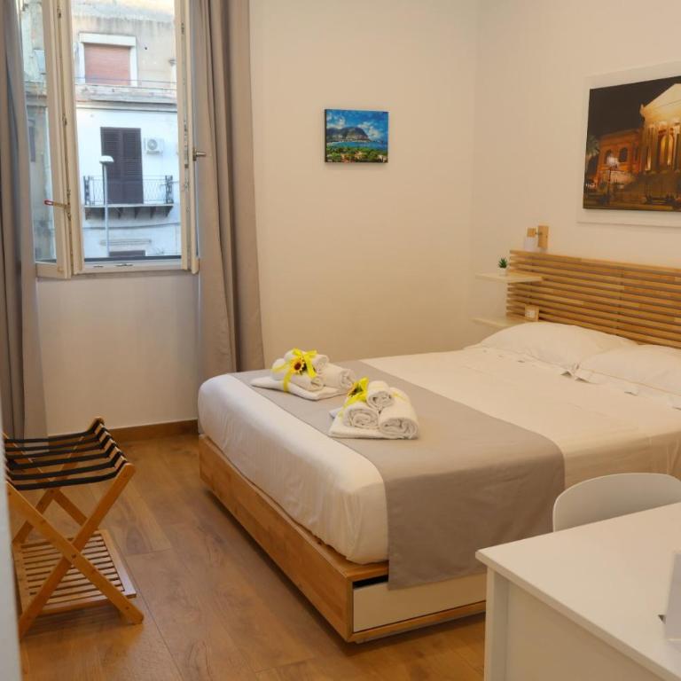B&B Central Station - Double Room with Private Bathroom - 29