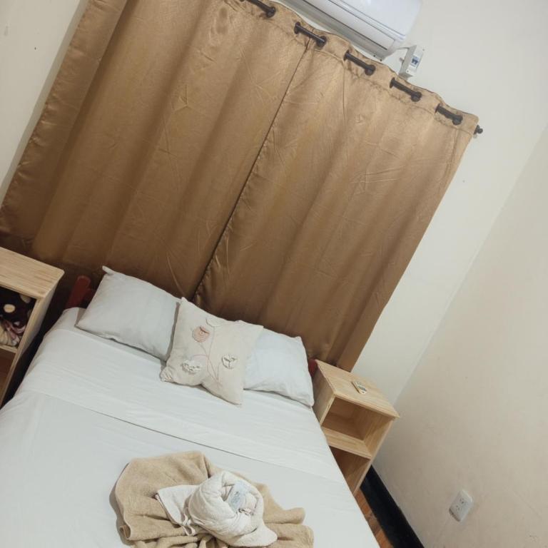 Damaris Hostel - Double Room with Shared Bathroom - 2