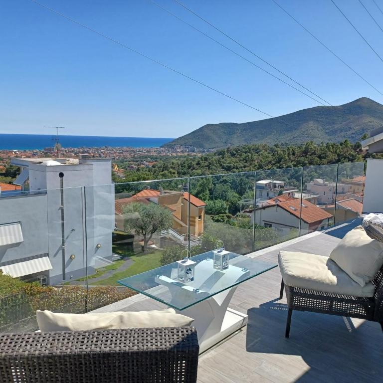 Villa Paolo attico appartamento loft matrimoniale piu singolo diviso da armadi,piu divano letto singolo - Estudio Deluxe - 5