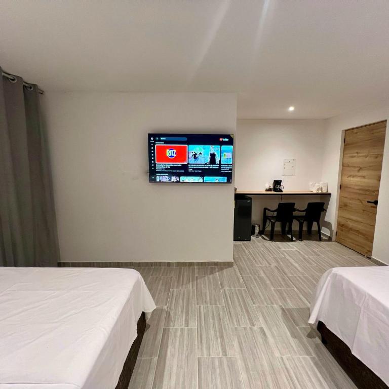 Estadero Bello Horizonte - Habitación con 2 camas grandes - 4