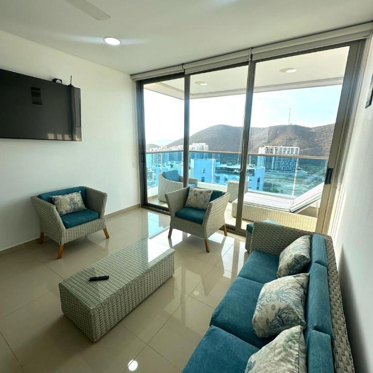 Apartamento completo en Club de Playa en Santa Marta - Three-Bedroom Apartment - High Floor - 10