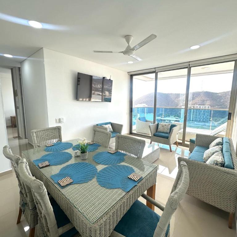 Apartamento completo en Club de Playa en Santa Marta - Three-Bedroom Apartment - High Floor - 11