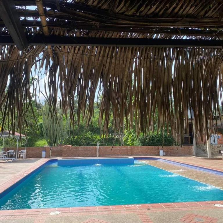 Casa Campestre con Piscina Privada La Mesa Cundinamarca - Casa de 3 dormitorios - 5