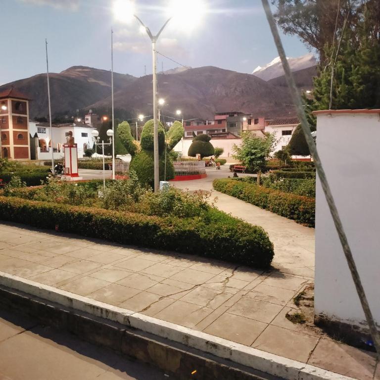 Hostal Real Caraz - Habitación Doble Económica - 26