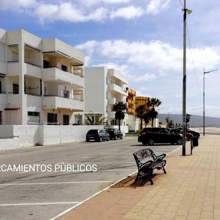 Primera línea de playa y acceso directo a la playa - Apartamento de 2 dormitorios - 51