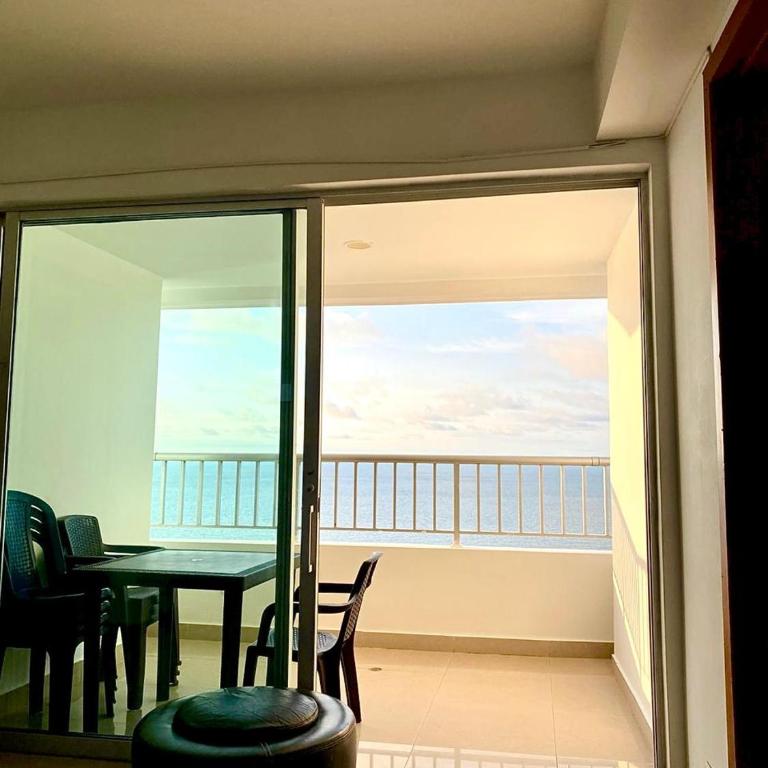 Hospedaje, Palmetto,Bocagrande,Turismocolombia-fit - Apartamento con 3 dormitorios - Frente al océano - 1