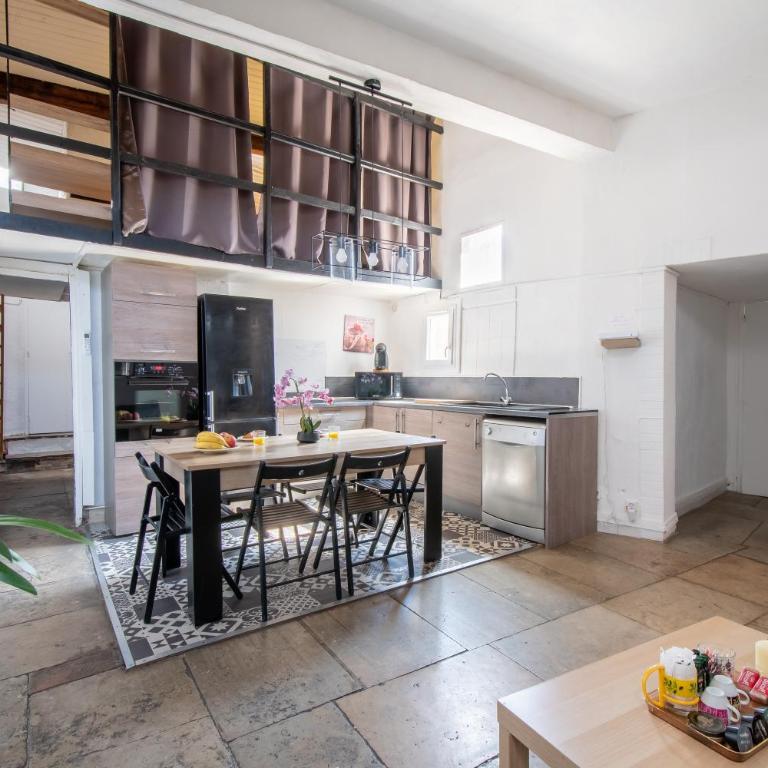 Loft du Vieux Montpellier - Centre historique - Three-Bedroom Apartment - 8