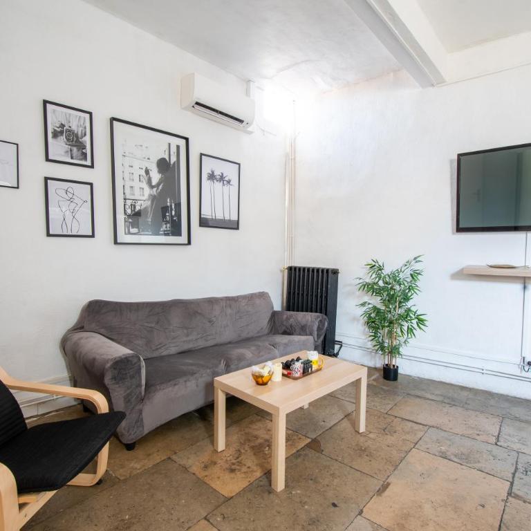 Loft du Vieux Montpellier - Centre historique - Three-Bedroom Apartment - 11