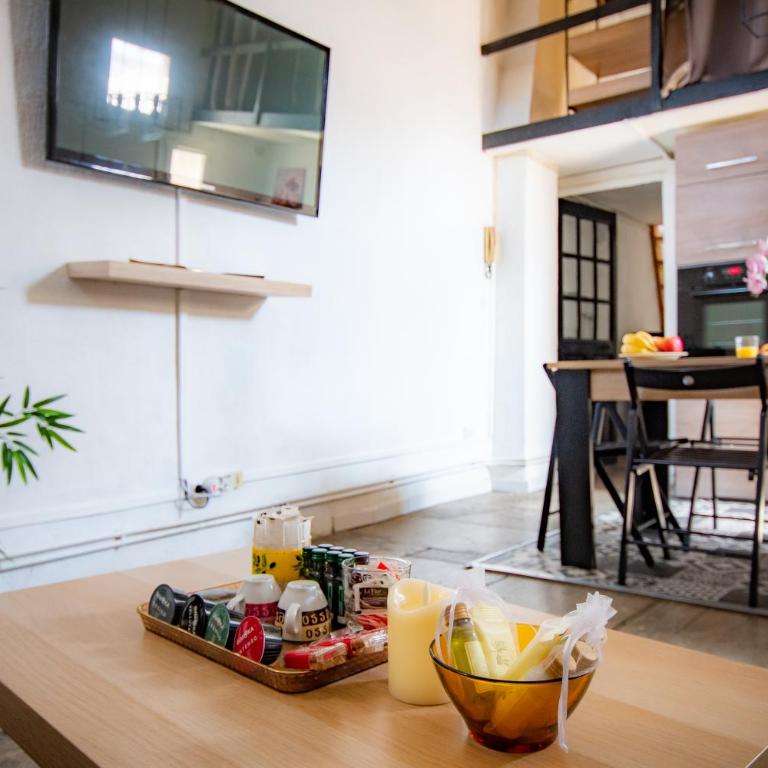 Loft du Vieux Montpellier - Centre historique - Three-Bedroom Apartment - 13