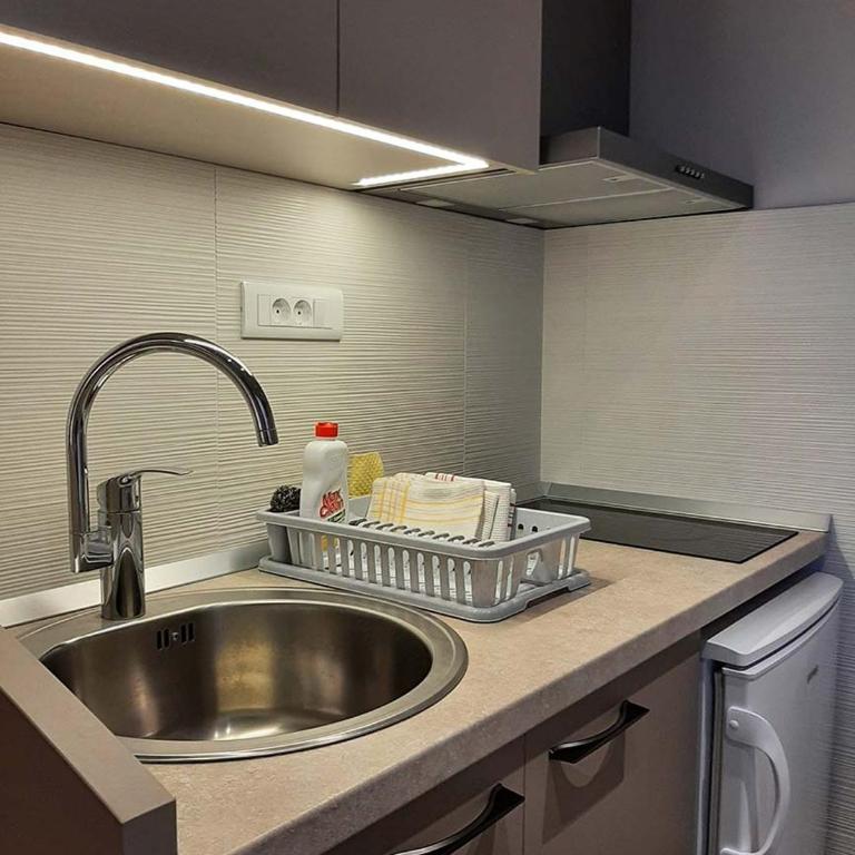Apartments Srzentic - Studio with Balcony (2 Adults) - 5