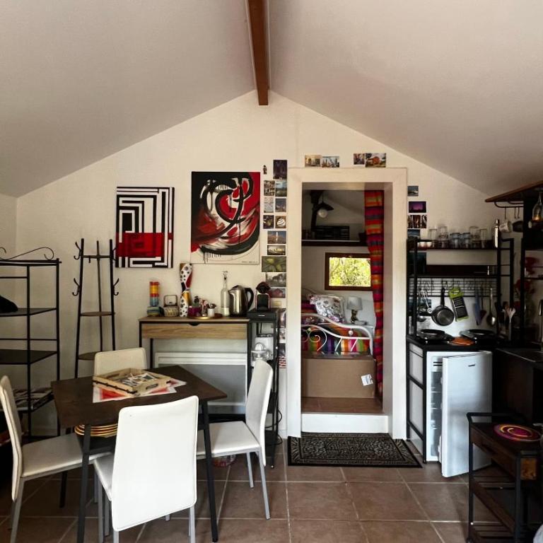 Le Cabanon entouré de Pins - Chalet 2 Chambres - 25