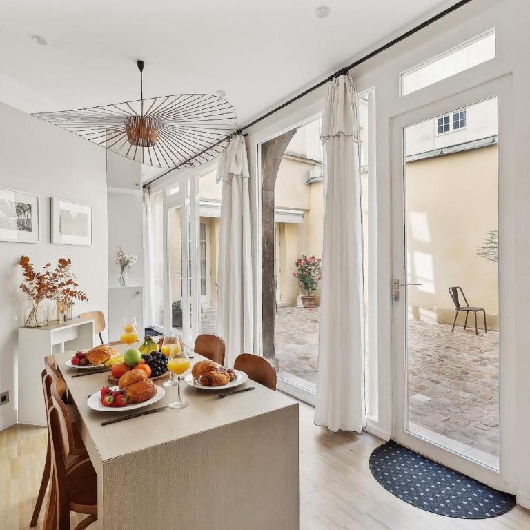 BnBNova - 2BR 2BA Le Marais & Place des Vosges - Appartement - 1