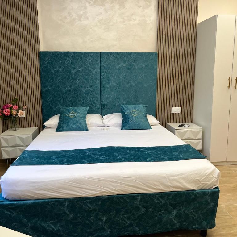 Central Fimabechi - Deluxe Double Room with Balcony - 19