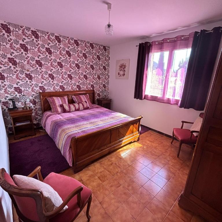 Villa VERDOLINE - Chambre Lit King-Size - Vue sur Jardin - 2