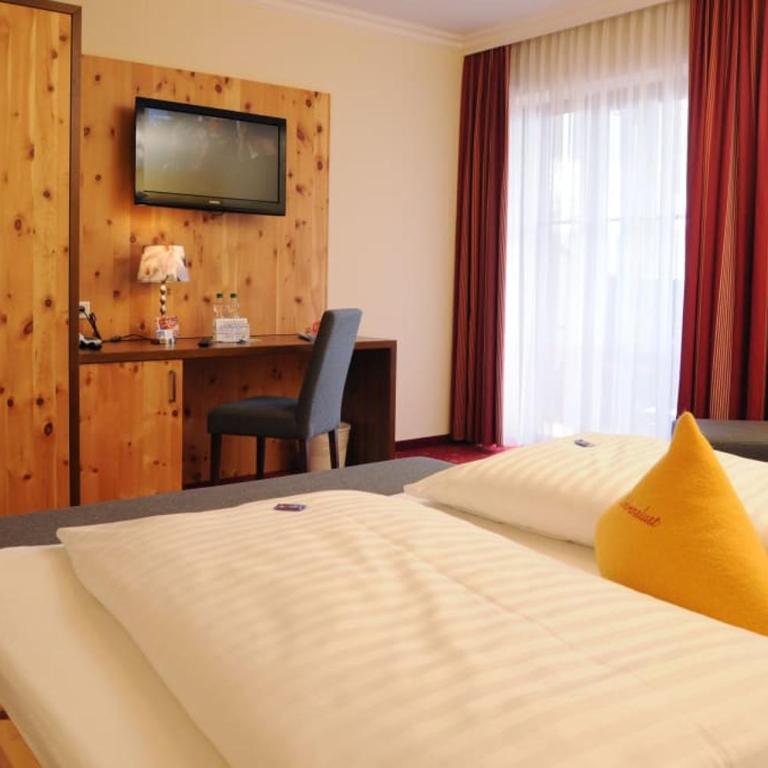 Hotel Erlebniswelt Stocker - Familienzimmer mit Balkon - 3