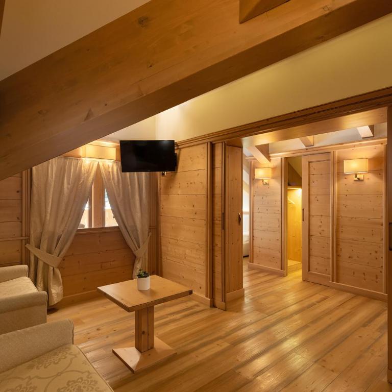 Beverly Alps Hotel & Spa - Suite Deluxe - 4