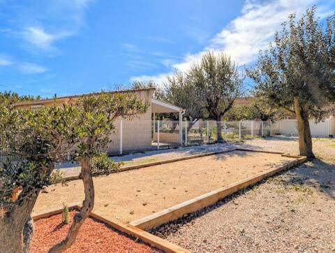 VILLA T4 - Piscine - WIFI - CLIM - Boulodrome - Plage à 170m - Villa mit 3 Schlafzimmern - 6