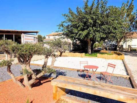 VILLA T4 - Piscine - WIFI - CLIM - Boulodrome - Plage à 170m - Villa mit 3 Schlafzimmern - 24