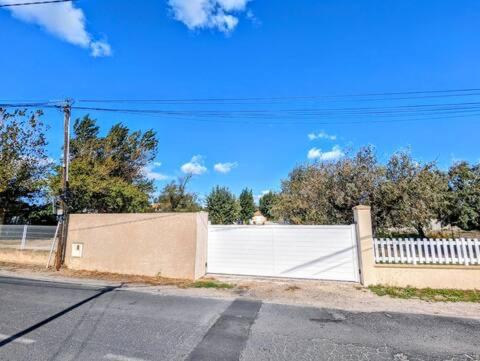 VILLA T4 - Piscine - WIFI - CLIM - Boulodrome - Plage à 170m - Villa mit 3 Schlafzimmern - 50