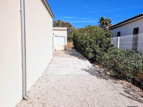 VILLA T4 - Piscine - WIFI - CLIM - Boulodrome - Plage à 170m - Villa mit 3 Schlafzimmern - 78