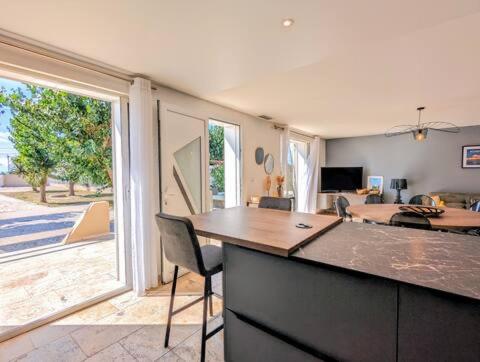 VILLA T4 - Piscine - WIFI - CLIM - Boulodrome - Plage à 170m - Villa mit 3 Schlafzimmern - 85