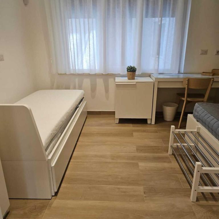 Ten Steps Reggio Calabria - Triple Room with Mountain View - 2