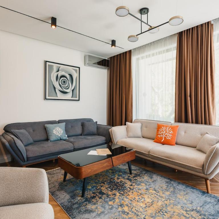 Giardino Lux Apartments - One-Bedroom Apartment - 8