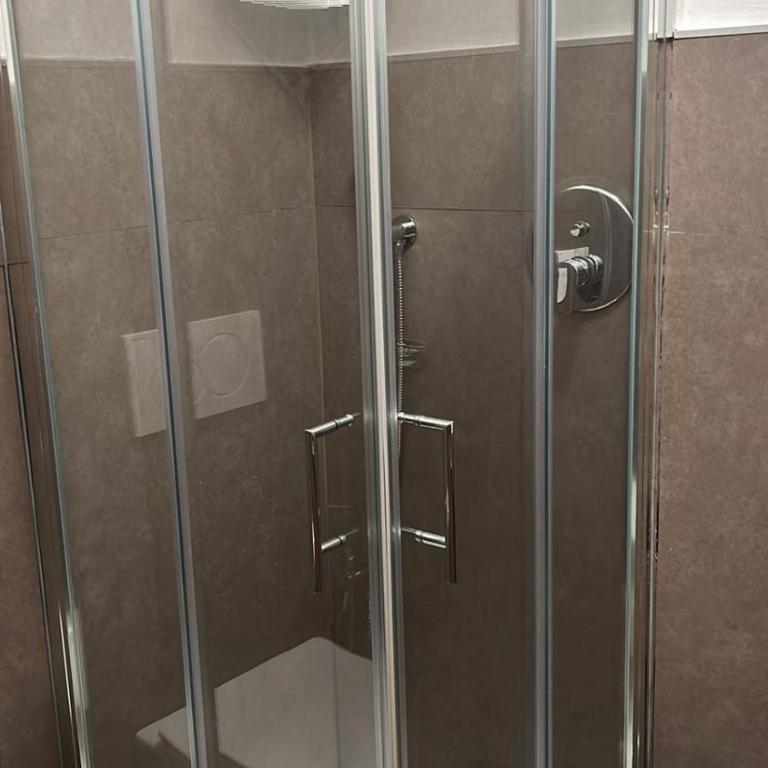 Hotel Lieto Soggiorno - Camera Singola con Bagno Privato Esterno - 2
