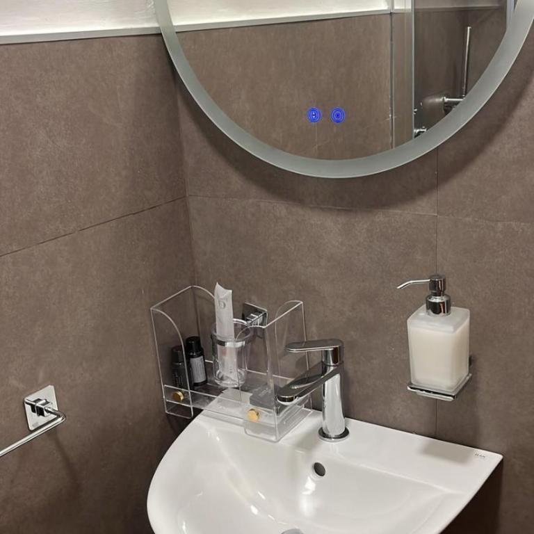 Hotel Lieto Soggiorno - Camera Singola con Bagno Privato Esterno - 3