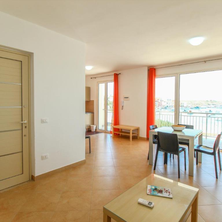 Family Suite Porto Vecchio - Casa a Schiera con 3 Camere da Letto - 2