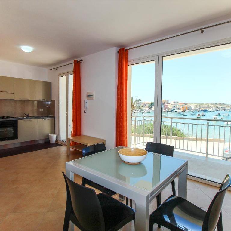 Family Suite Porto Vecchio - Casa a Schiera con 3 Camere da Letto - 8