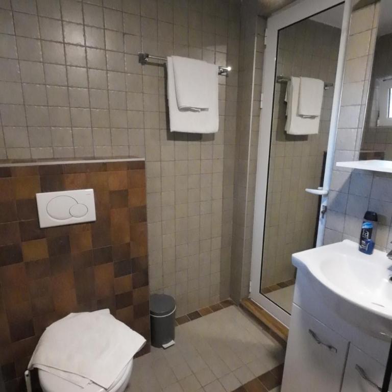 Captain's View - One-Bedroom Apartment - 12