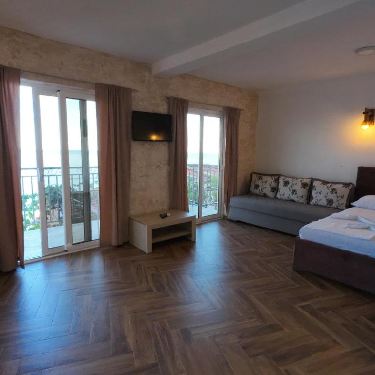 Captain's View - One-Bedroom Apartment - 10