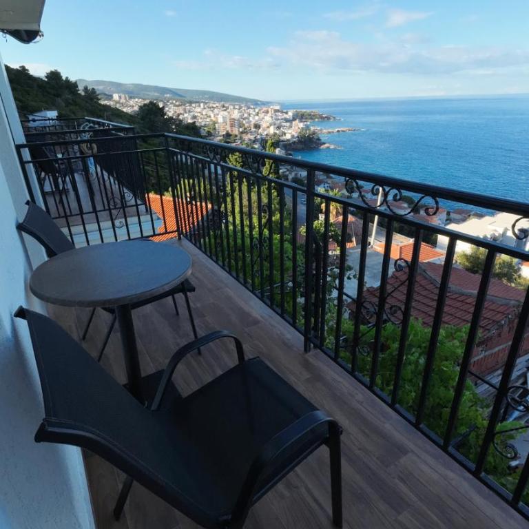 Captain's View - One-Bedroom Apartment - 6