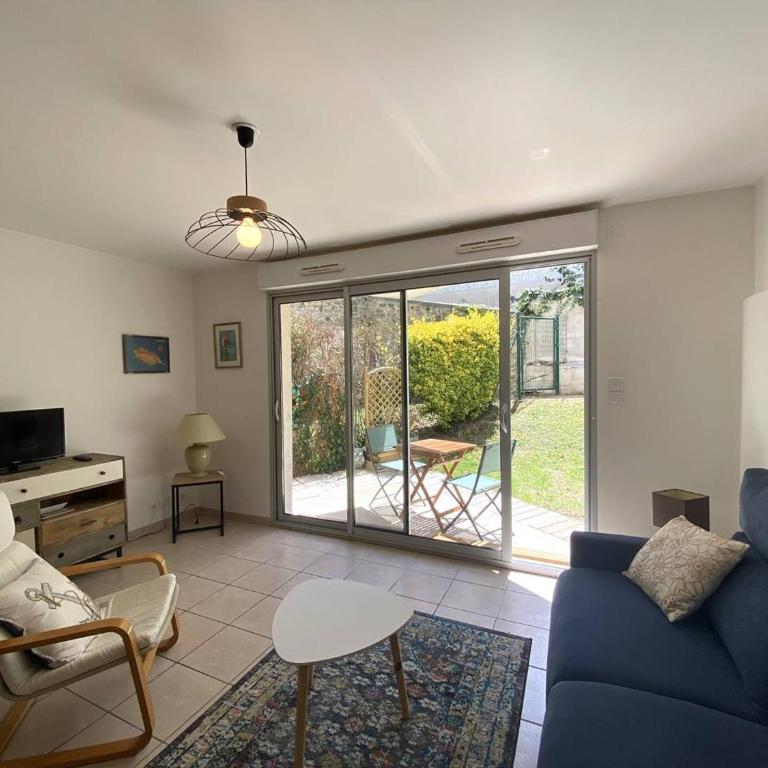 Appartement avec terrasse, jardinet clos et parking à Perros-Guirec - FR-1-368-466 - Apartment - 9