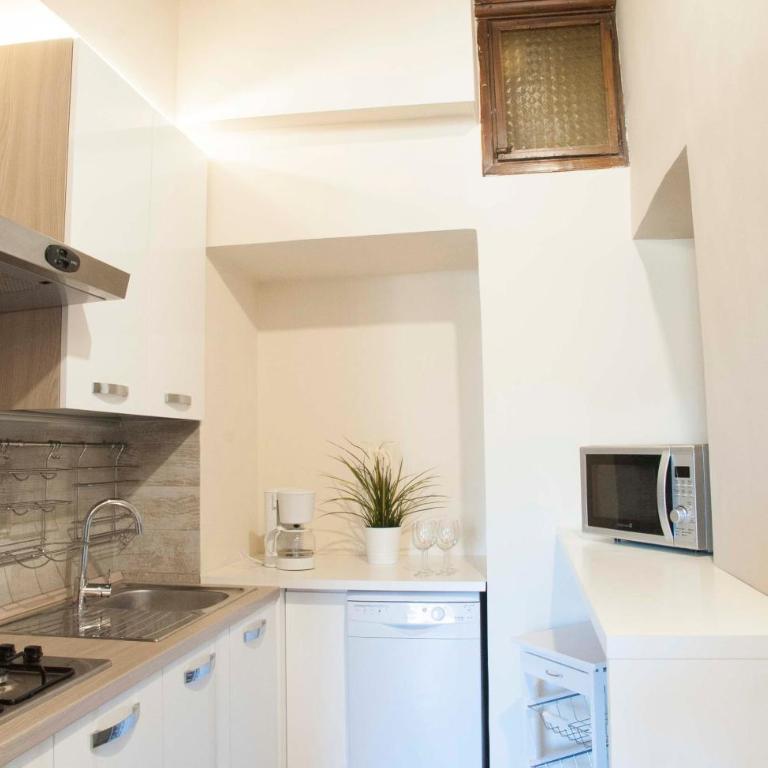 Tornabuoni Classic Apartment - Two-Bedroom Apartment - 12