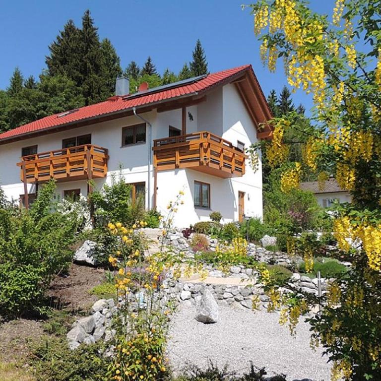 Ferienwohnung am Rosengarten - Apartment mit 1 Schlafzimmer - 1