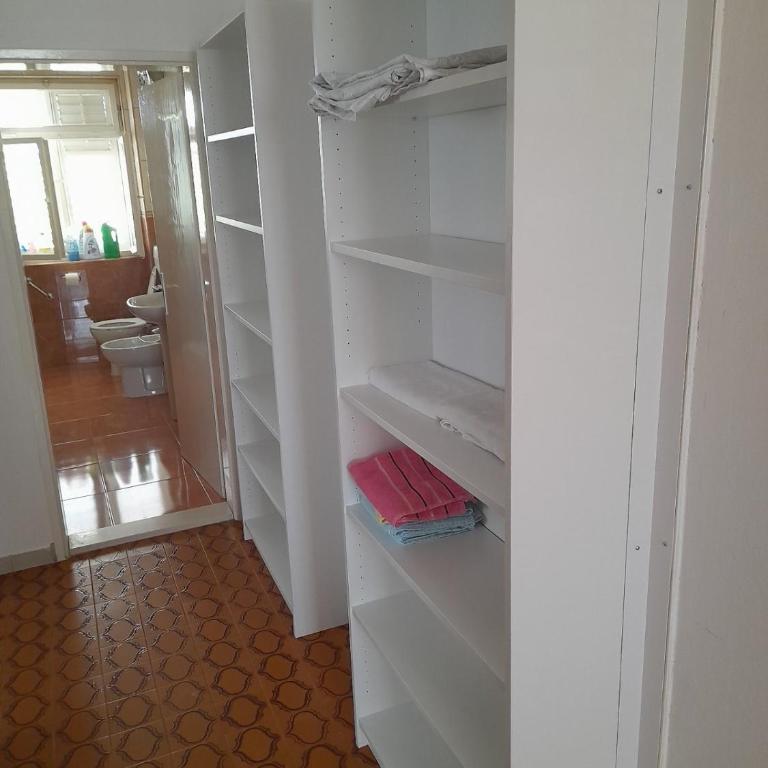 Anita Guest House - Two-Bedroom Apartment - 13